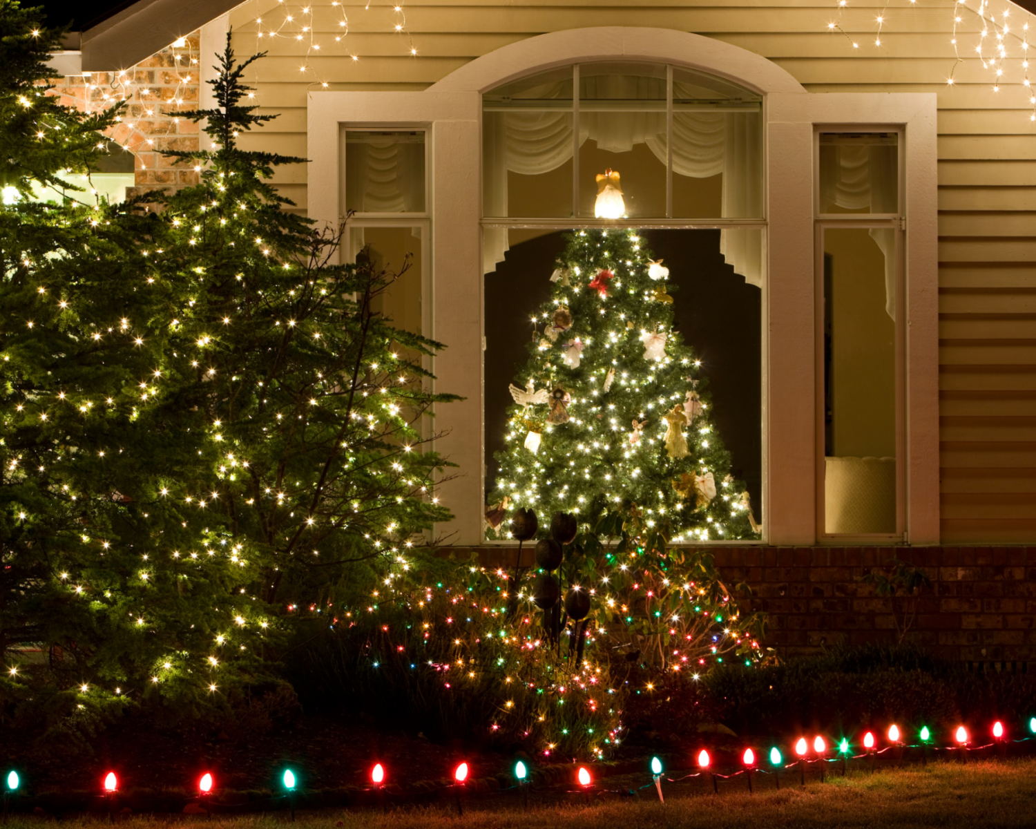 Heritage Hill South Victorian Christmas Traditions Walking Tour