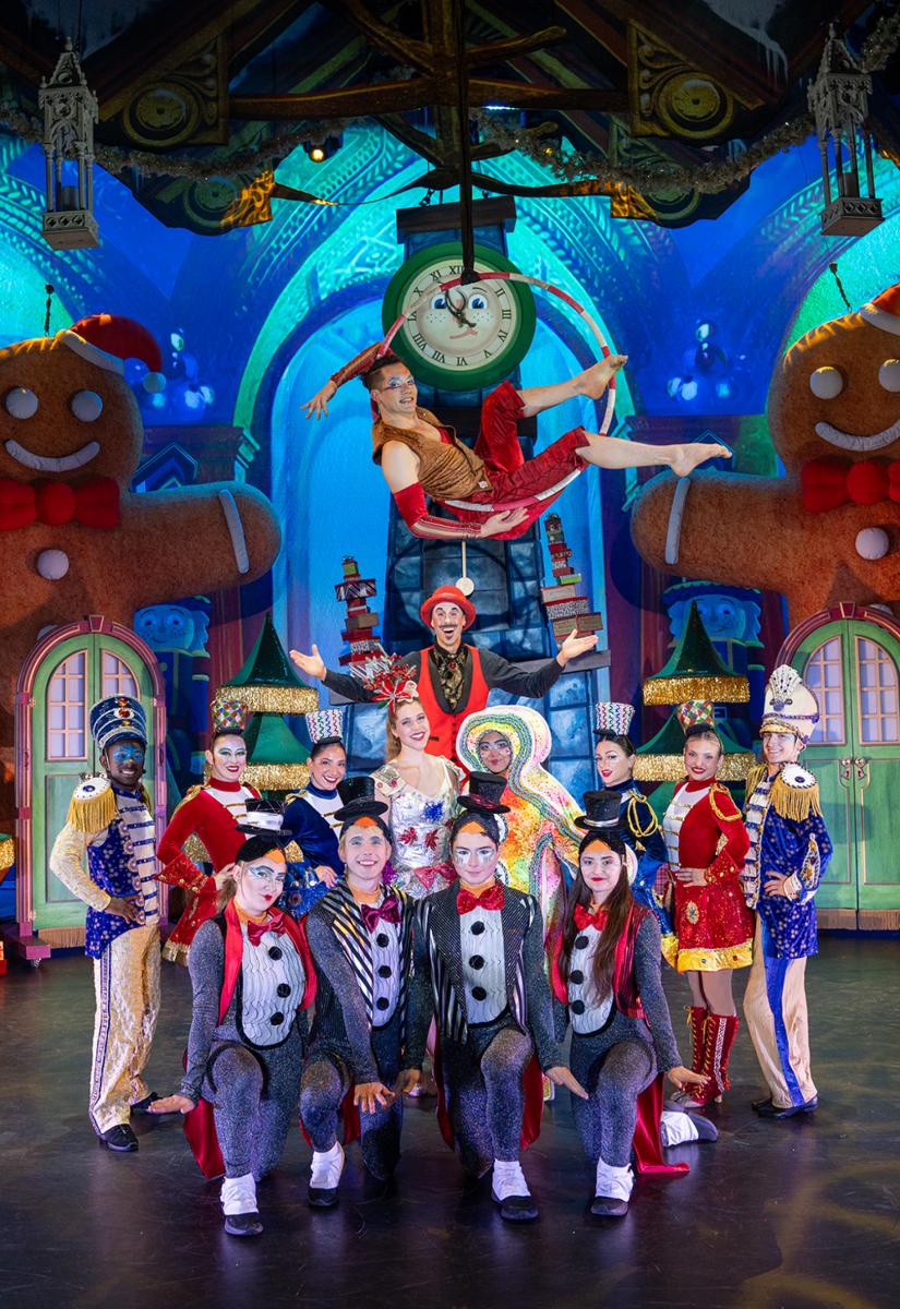 Cirque Dreams Holidaze