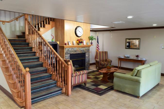 Country Inn & Suites Grand Rapids Airport