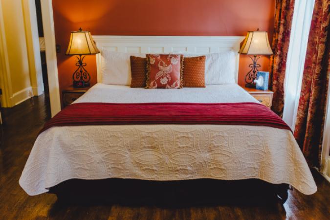 Leonard at Logan House Bed and Breakfast