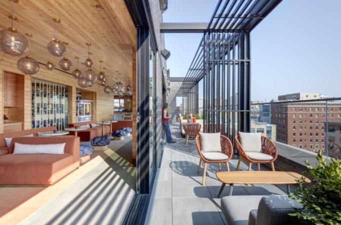 Knoop at Canopy Hotel