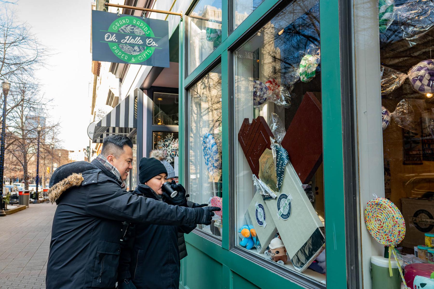 Window Display Walking Tour