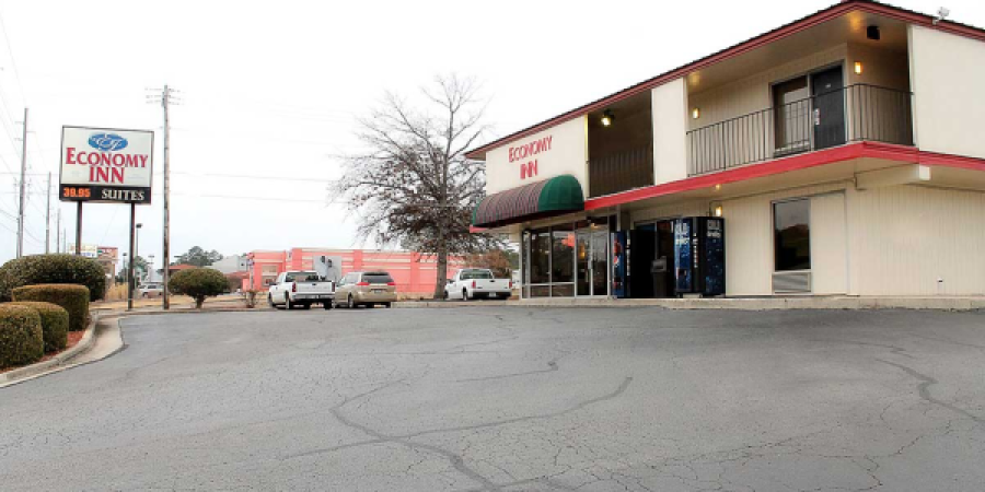 Economy Inn & Suites