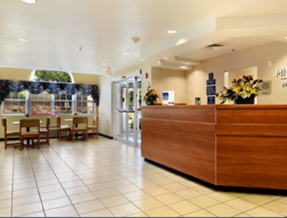 Microtel Inn & Suites
