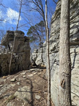 Arrow head cliffs